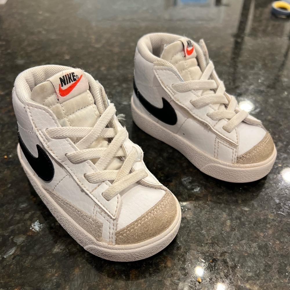 Nike baby / toddler blazers size 5C shoes